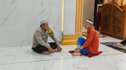 Bangun Kedekatan dengan Masyarakat, Polsek Belopa Sampaikan Pesan Kamtibmas Lewat Safari Subuh